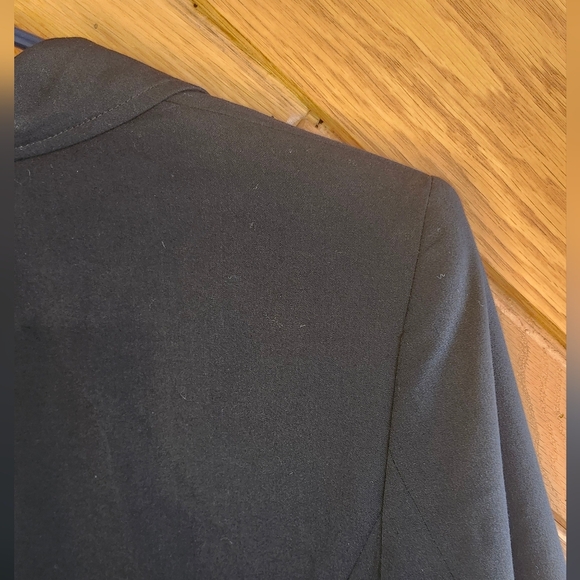 Nine & Company Basics Black Stretch 8 Petite Women's Button Front Blazer - Picture 11 of 13